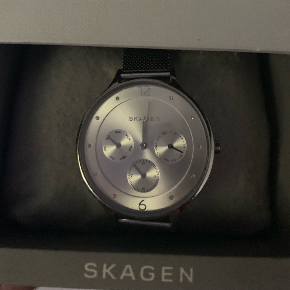 SKAGEN WOMENS WATCH